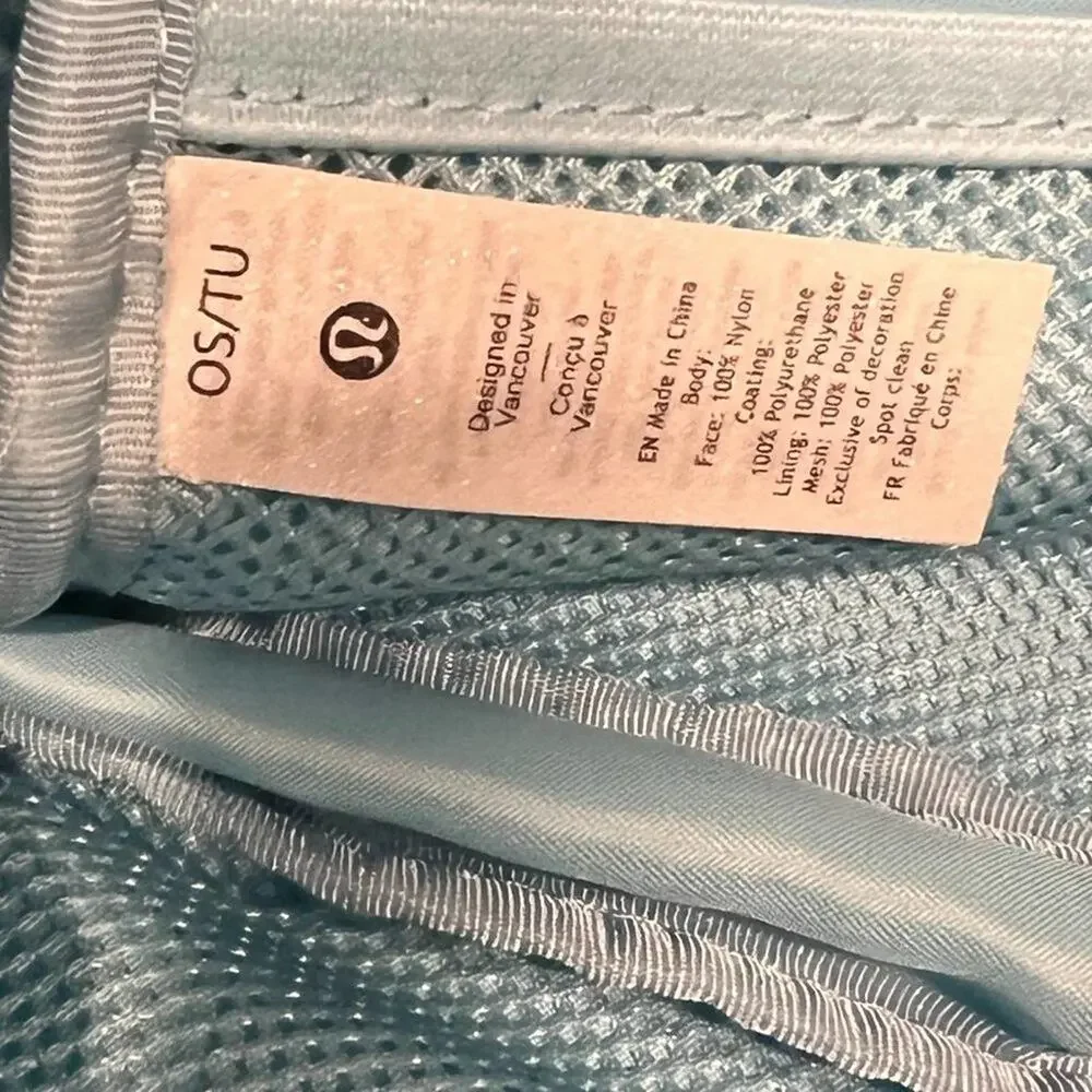 NWT OG Icing Blue/Eton Blue lululemon Everywhere Belt Bag EBB 1L - Picture 8 of 9